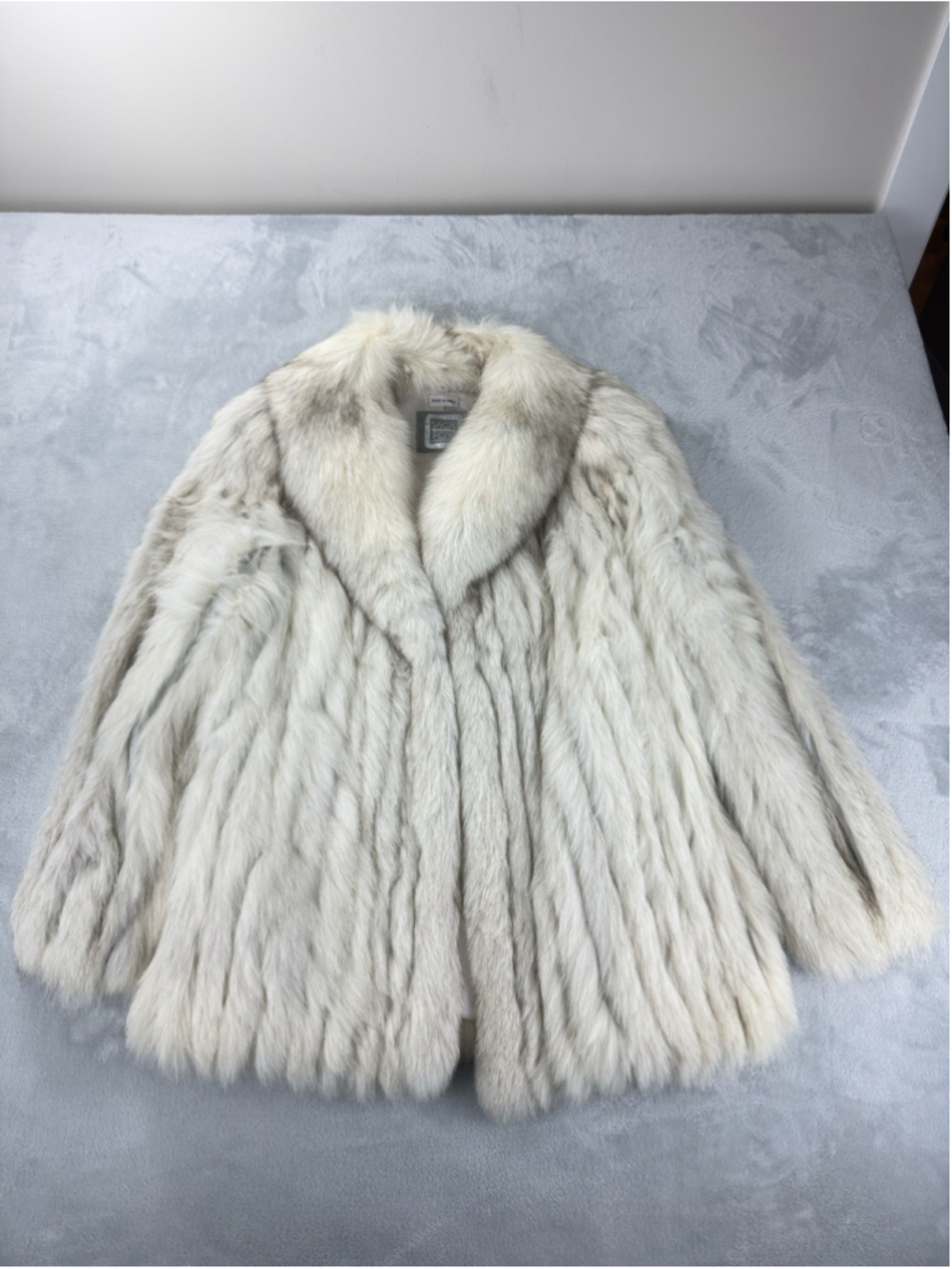 Vintage Saga Fox Finland Real Blue Fox Fur Coat Women Size Medium Made In Korea